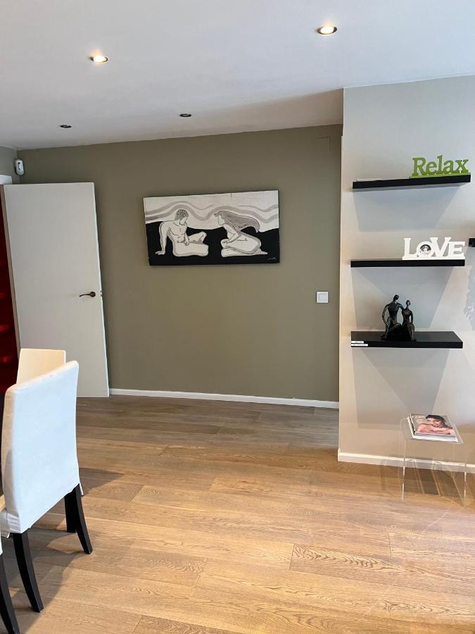 Lux Apartament Салоу Экстерьер фото